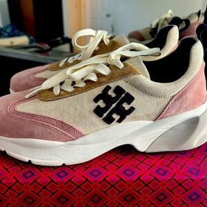 Tory Burch Sneaker